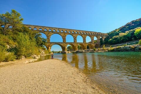 Private tour in Avignon and Pont du Gard