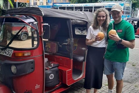 Colombo privat stadsrundtur med tuk tuk morgon och kväll