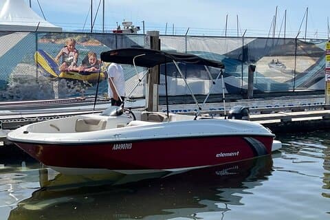 Bayliner Element 60HP Boot