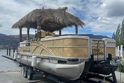 Tiki Party Yacht Pontoon mieten