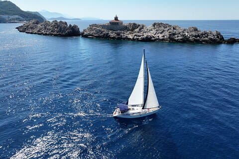 Dubrovnik : Privat halv-/heldagstur i Blå grottan och Elaphiti