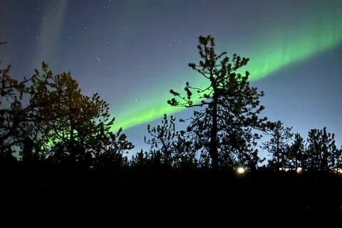 Yellowknife Aurora Hunting Tour