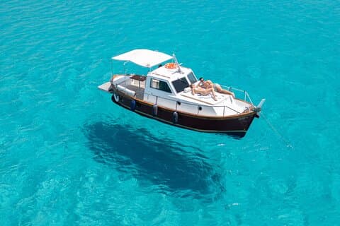 Cagliari : Boat Tour with Snorkeling!
