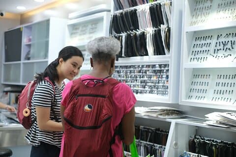 Guangzhou: Excursión de medio día al centro textil y la fábrica de prendas de vestir