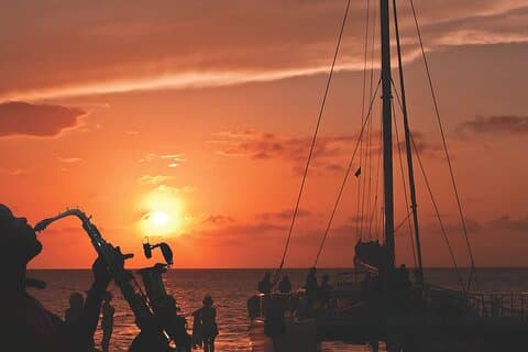 Montego Bay Sunset Catamaran Cruise mit Open Bar & Musik