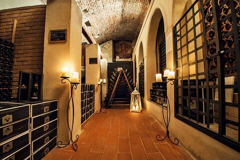 Franciacorta Wine Tour & Tasting with Local Pairings