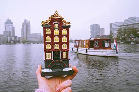 One Hour of Wow Private Canal Tour in Amsterdam