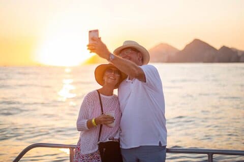 Jazz & Wine Los Cabos Sonnenuntergangsfahrt