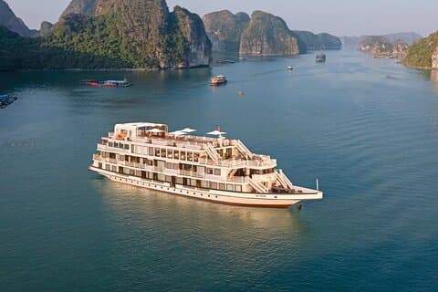 From Hanoi: 2-Day Halong Bay Getaway on Arcady Boutique Cruise