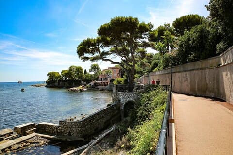 Tour privato di 3 ore a Eze e Beaulieu-Sur-Mer