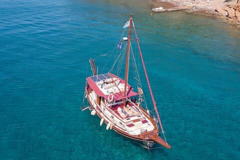 Cruzeiro de meio dia Athens Riviera Swim & Greek BBQ Cruise