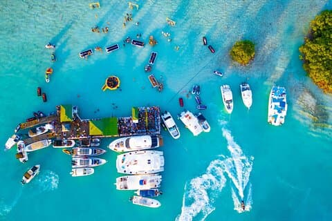 ノアズ・アーク・カタマラン旅行