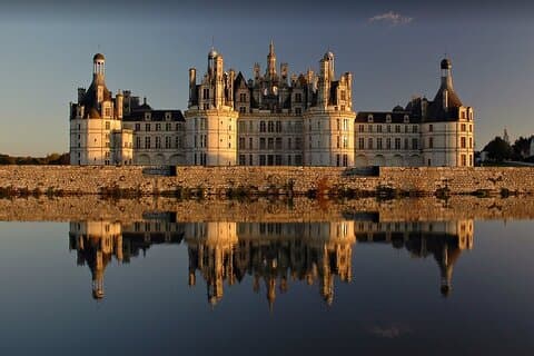 Day Trip Getaway 3 Chateaux Loire 1pm Van Vip departure Paris