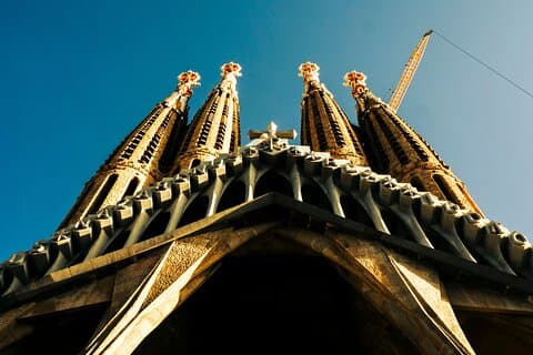 Best of Barcelona : Sagrada Família, Gaudí & Candy Tasting Tour!