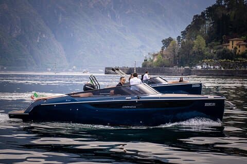 Privétour op het Comomeer op een luxe tenderboot