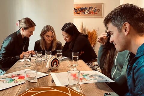 Mexicansk kaffesmagning med en national dommer