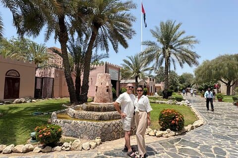 Stadstour door Abu Dhabi: moderne en culturele hoogtepunten met transfers