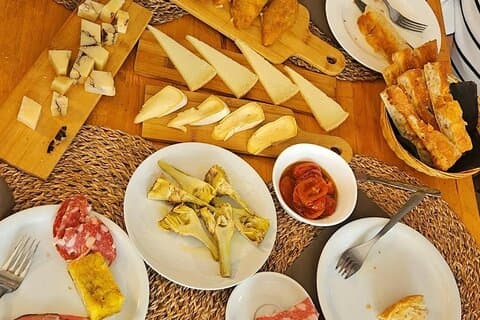 Probieren Sie florentinischen Wein und lokale Aromen