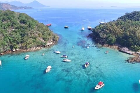 Speedboat Tour Lagoons Route of Ilha Grande