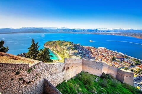 Tour privado de dia inteiro por Atenas Nafplio e Peloponeso