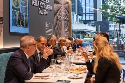 Degustación de quesos en Gòodurie Soresina