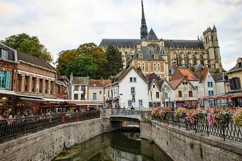 Tour privato di un giorno della cattedrale di Amiens e degli Hortillonnages da Parigi