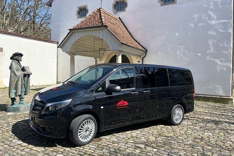 Basileia para ou de Interlaken Transporte privado para 1 - 4 passageiros