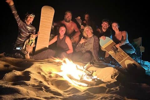 Camping com Sandboard e Massagens ao Pôr do Sol