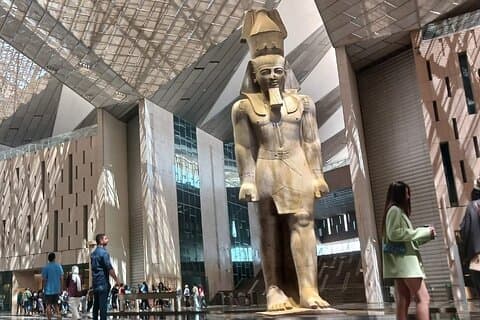 Private Tour: Giza Pyramids & Grand Egyptian Museum (GEM)