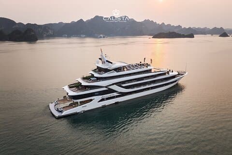 2-tägige Entdeckung der Halong Bay auf der luxuriösesten Calista-Kreuzfahrt