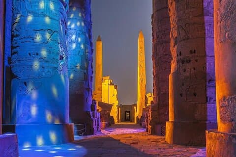 Visite privée du temple son et lumière de Karnak à Louxor