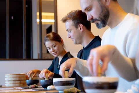 Matcha gjør klasse i Tokyo med autentisk japansk søtsaker sett