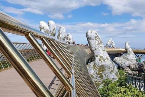 Ba Na Hill and Golden Hands Bridge Experience
