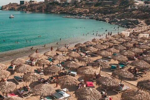 Mykonos Combo : Guidad promenad, reserverade solstolar och transport