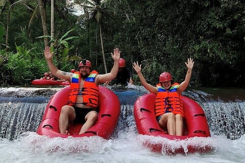 Ubud : Verborgen Canyon River Tubing Avontuur met Lunch