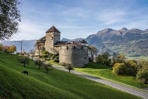 Liechtenstein & Appenzell: Queijo privado, vinho e chocolate