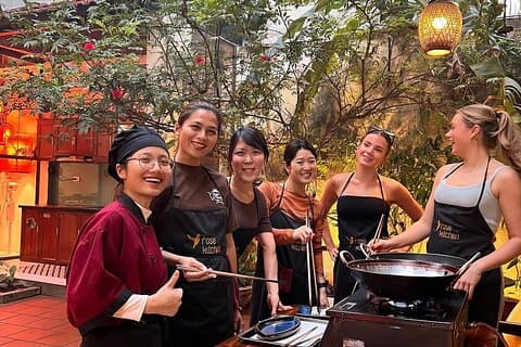 Cours de cuisine Hanoï en villa cachée avec ramassage gratuit