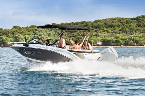 Excursion privée de luxe en hors-bord au fjord Lim et à l'île Rouge