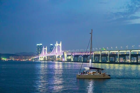 Busan privat anpassad tur halv dag eller heldag