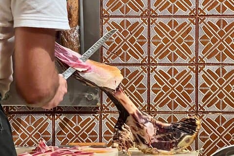 Madrid Tapas & Vinresa : Lokala barer och Spanska vinprovning