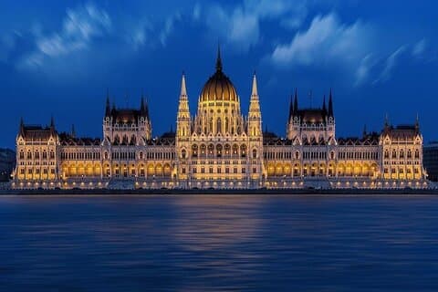 Excursão privada de Budapeste e Bratislava a partir de Viena