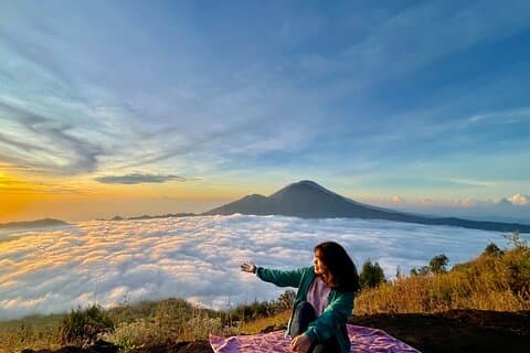 Early Morning Trek to Mount Batur’s Stunning Sunrise