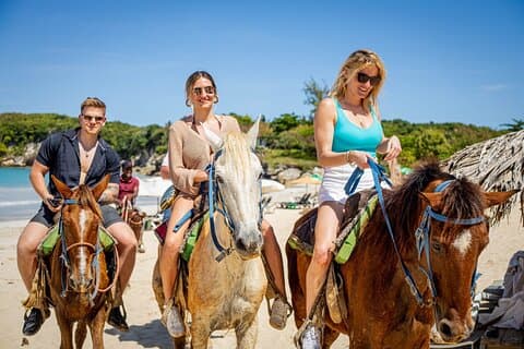 Dominican Countryside Horseback Riding Tour + Beach and Local Culture