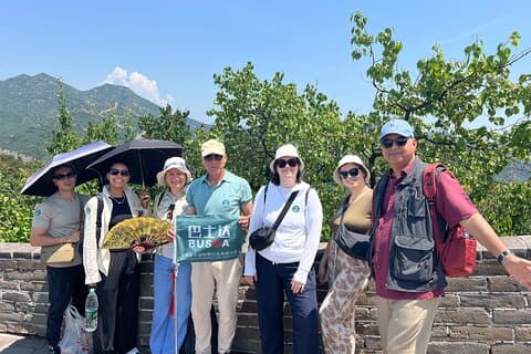 BusDa:Beijing Private Luxury Ancient Great Wall Sightseeing Trip