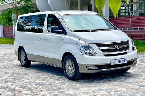 Coche privado diario Phnom Penh a Siem Reap