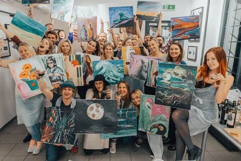 Pintura e vinho em Varsóvia