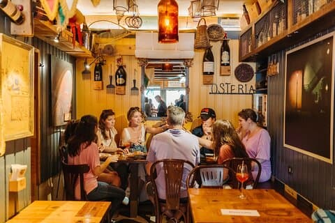 Eat like a Local: Venice Cicchetti and Wine Tasting Evening Tour
