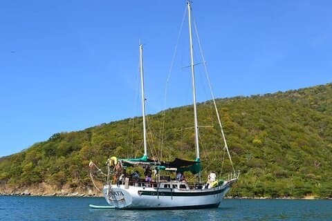 Seglingsupplevelse till Bahia Concha i Santa Marta