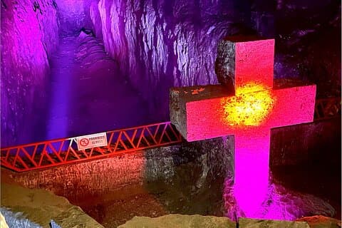 Bogota Old City Tour, Monserrate & Salt Cathedral i Zipaquira