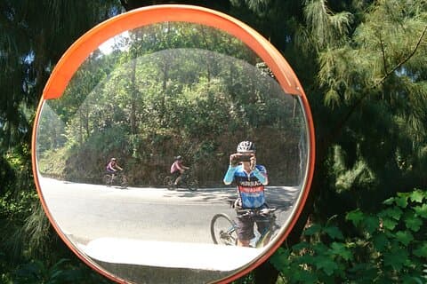 Excursión de un día en bicicleta a Hue, Hai Van y Hoi An